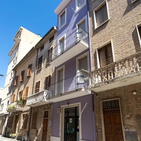 Casa de hóspedes Seven 3*